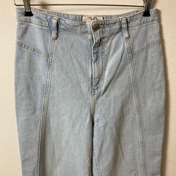 We The Free Florence High waisted Flair Light Wash Jeans 70’s women's Size 29 - Picture 3 of 13